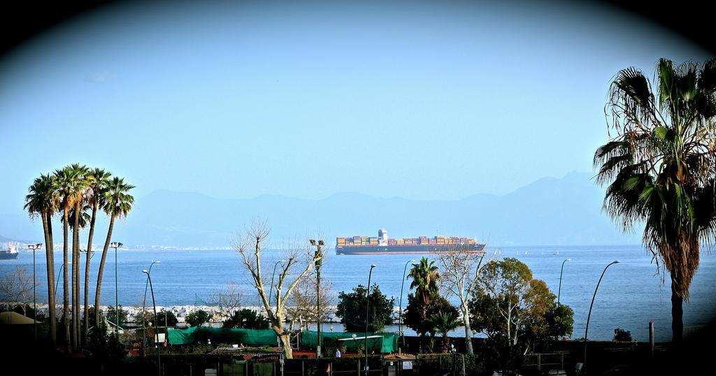 Bed And Breakfast Riviera Di Chiaia Turrisi Naples Exterior photo