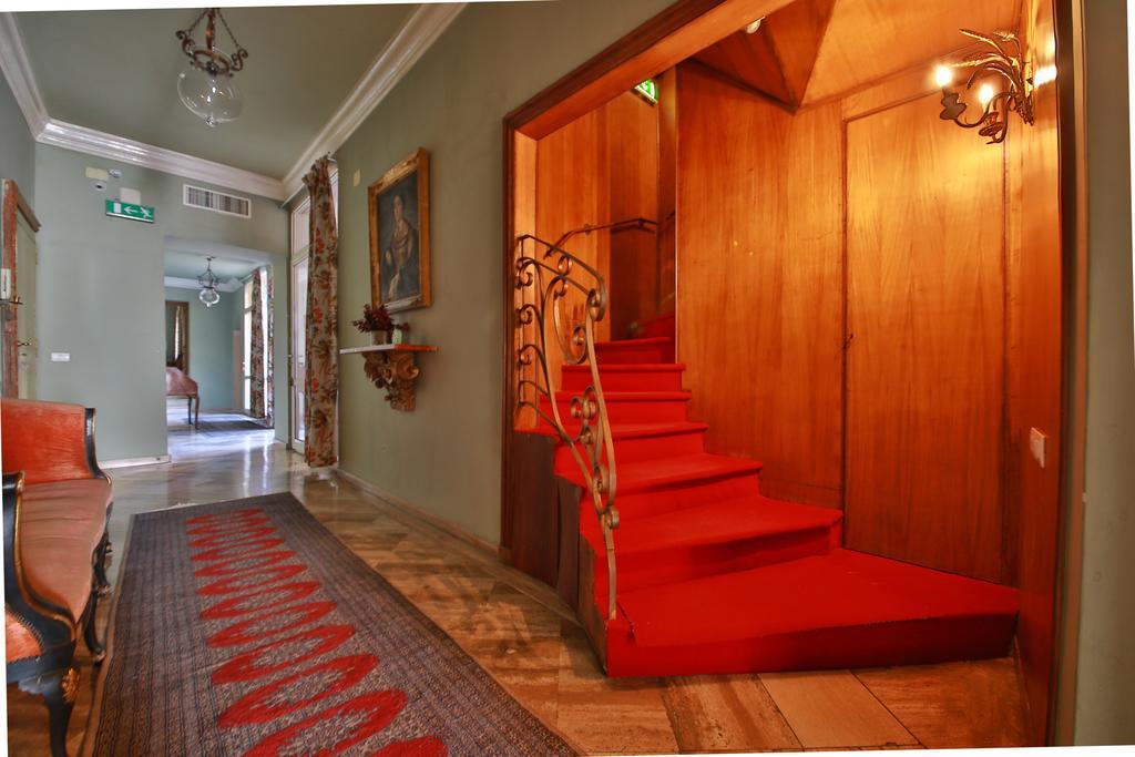 Bed And Breakfast Riviera Di Chiaia Turrisi Naples Exterior photo