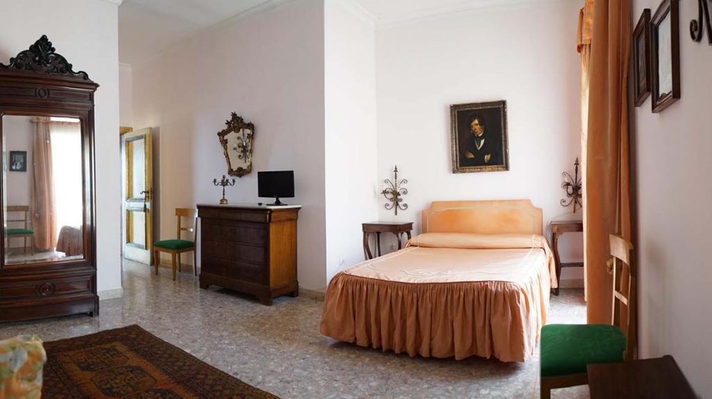 Bed And Breakfast Riviera Di Chiaia Turrisi Naples Exterior photo